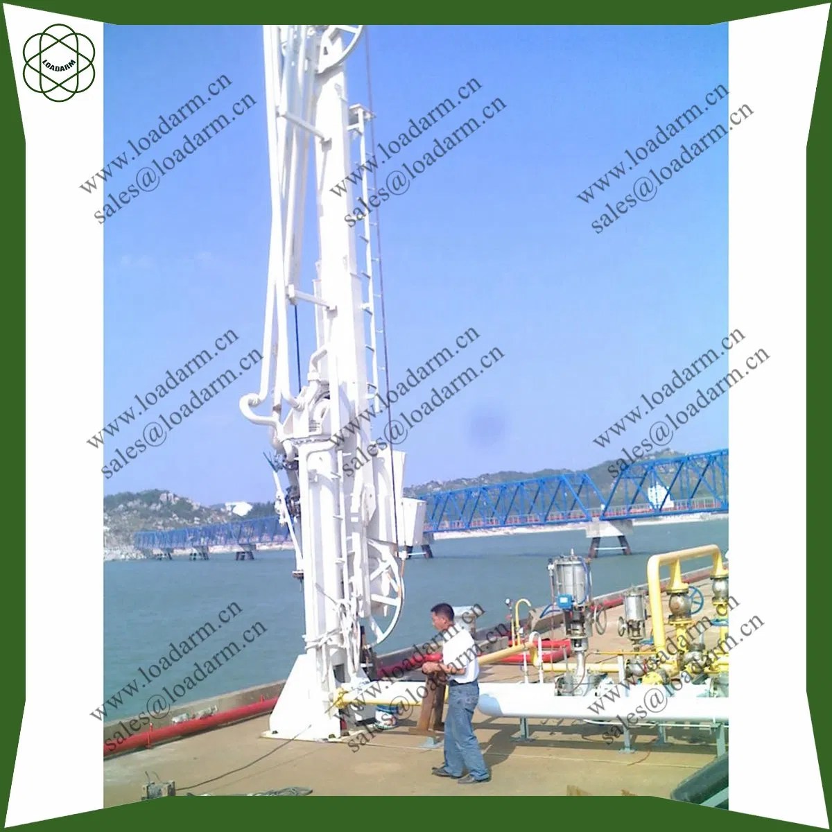 China LPG Marine Loading Unloading Arm (for ship or jetty) Photos