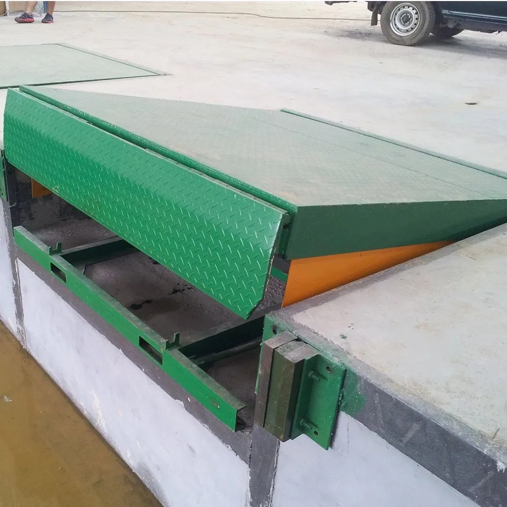 China Ce Container Loading Dock Ramps for Truck China Dock Leveler