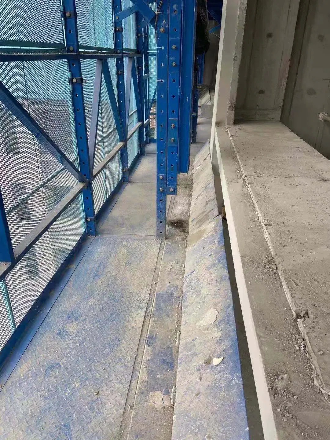 China External Suspended Self Climbing Protection Scaffolding Panel
