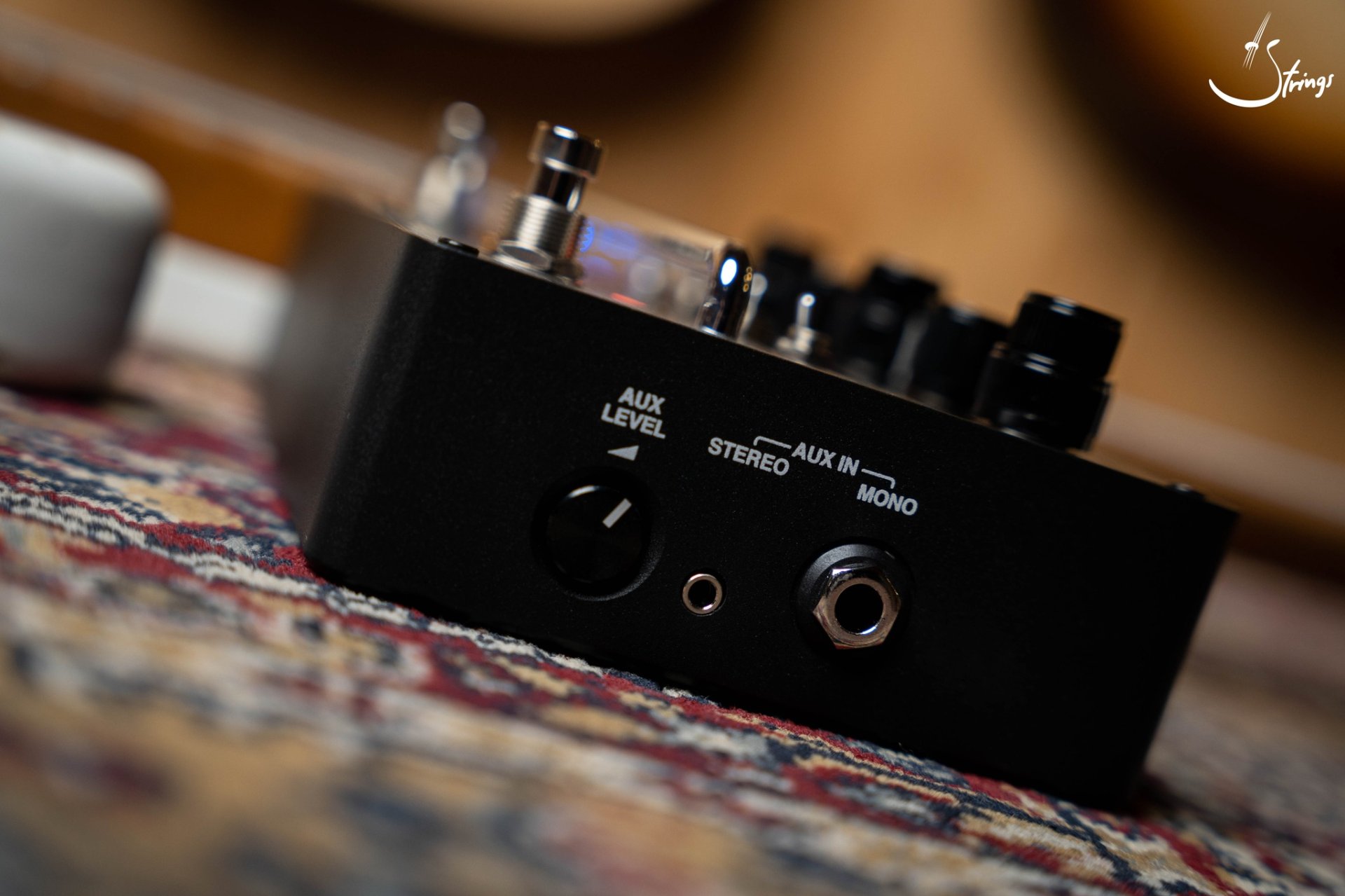 Ampeg SGTDI Bass Preamp Pedal and DI