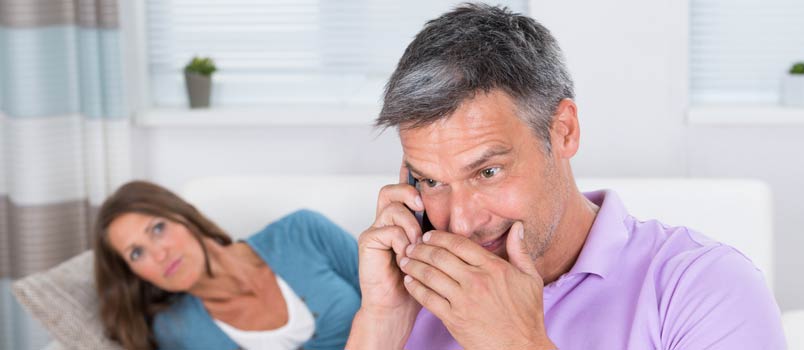6 Signs That Your Partner May Be Cheating On You