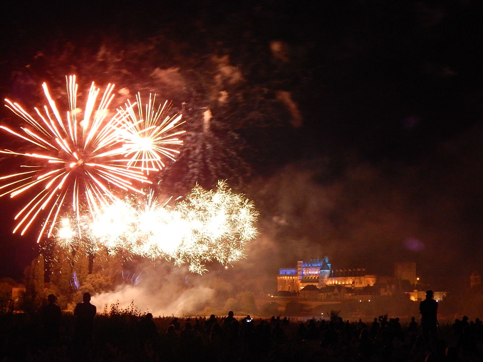 Feu d'artifice à Amboise... Aquarelle, jardin et autres rêves...