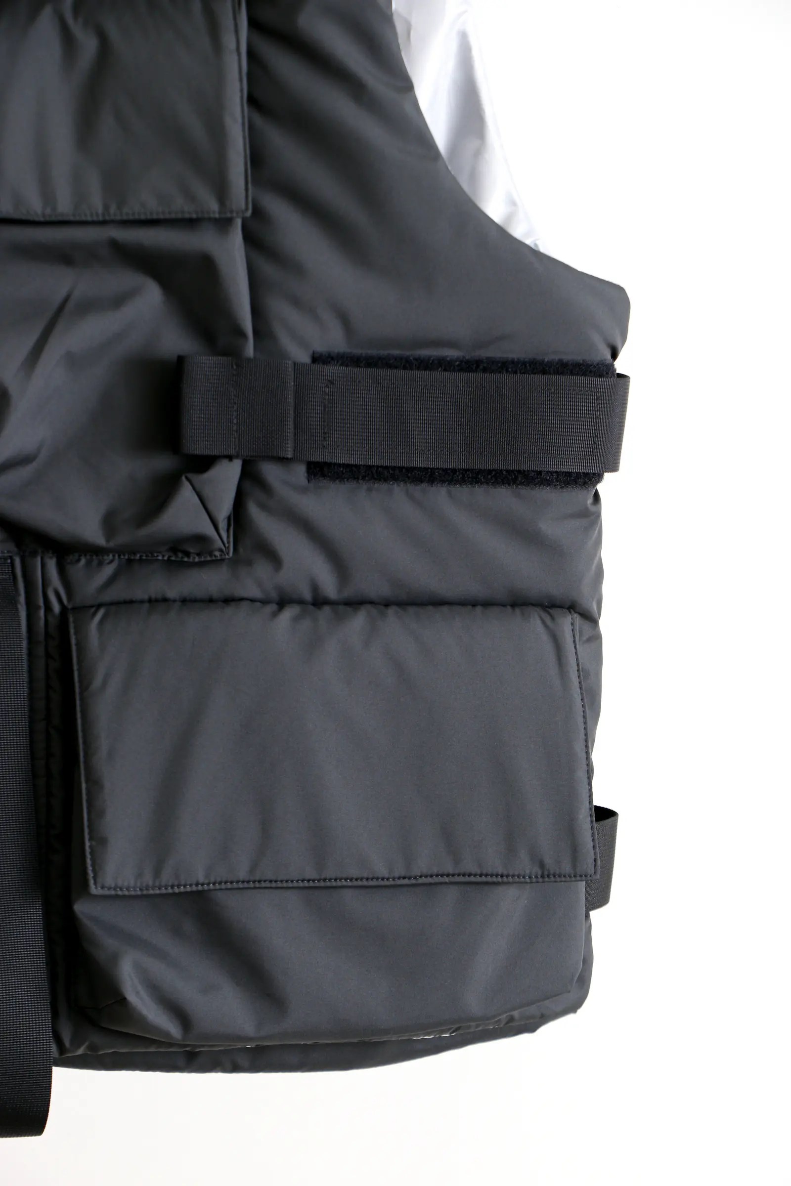 meanswhile PADDING BODY ARMOR VEST Graphite/ ベスト / koko