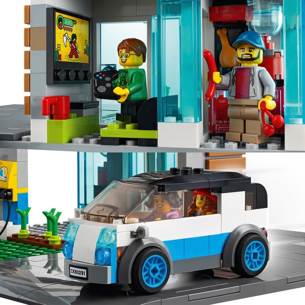 LEGO 60291 City Community Family House Modern Building Set Smyths Toys UK