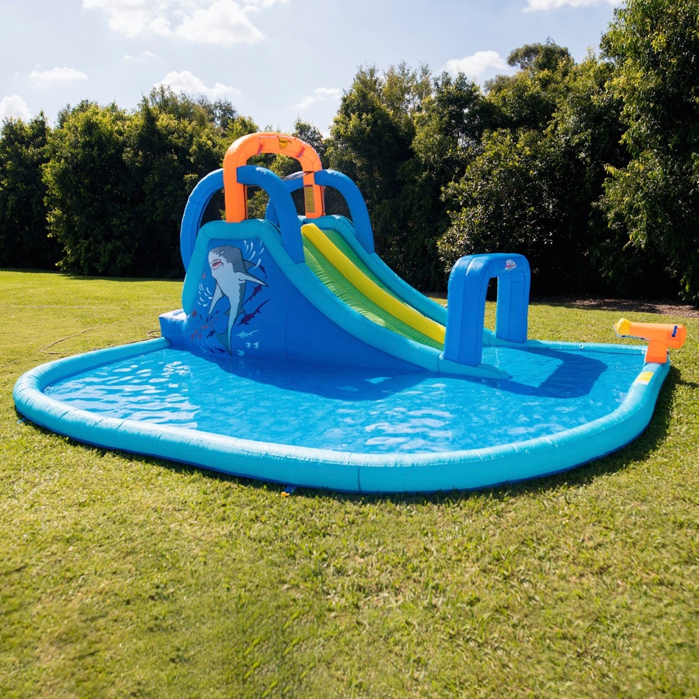 Shark Attack Kinderpool MegaWasserpark mit Pumpe und Rutsche 550 x 450