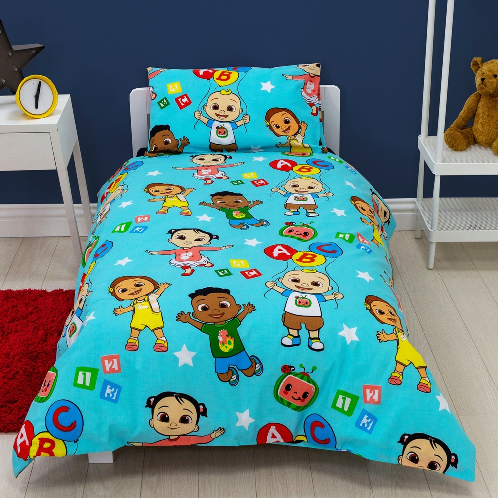 4 Piece Junior Bedding Bundle Smyths Toys UK