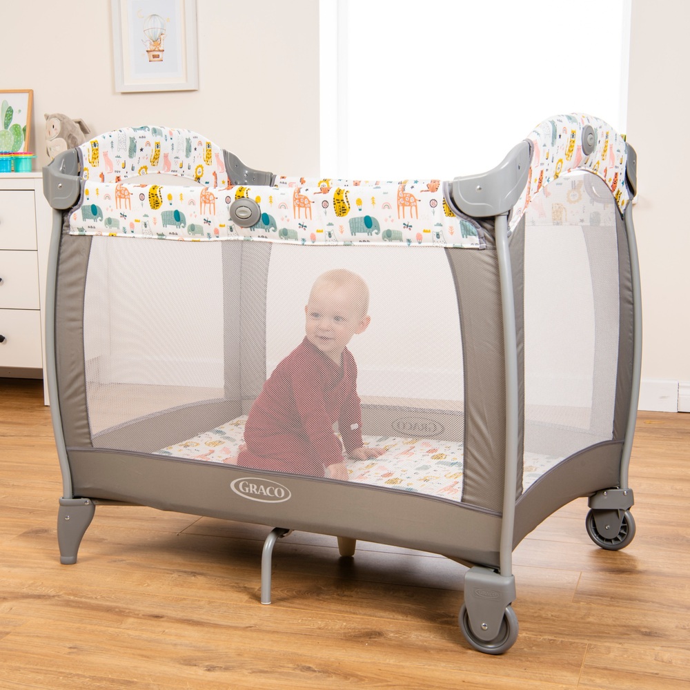 Graco Classic Contour Electra Travel Cot with & Baby Changer