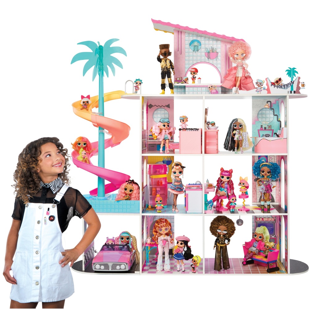 L.O.L. Surprise! O.M.G. Fashion House Playset Smyths Toys UK