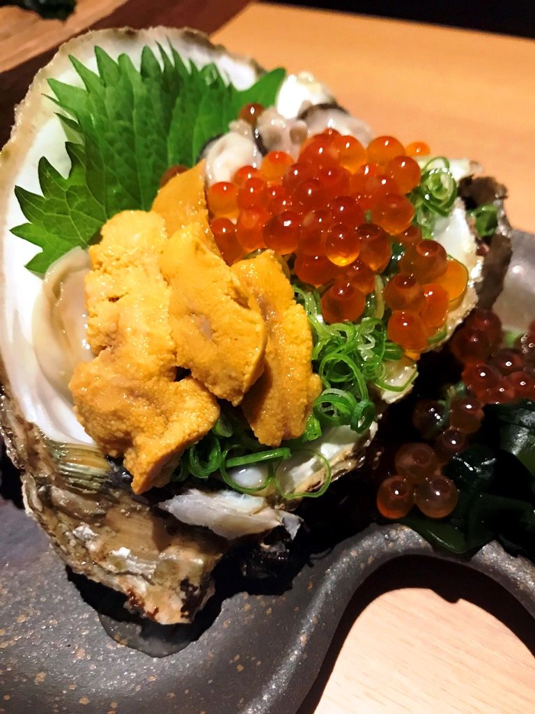 姫路 海鮮居酒屋 ウニ、イクラ、牡蠣、キャビアで痛風確定の夜 【魚酒場 吉田屋】 ロコショップのブログ 姫路・明石・加古川・神戸の