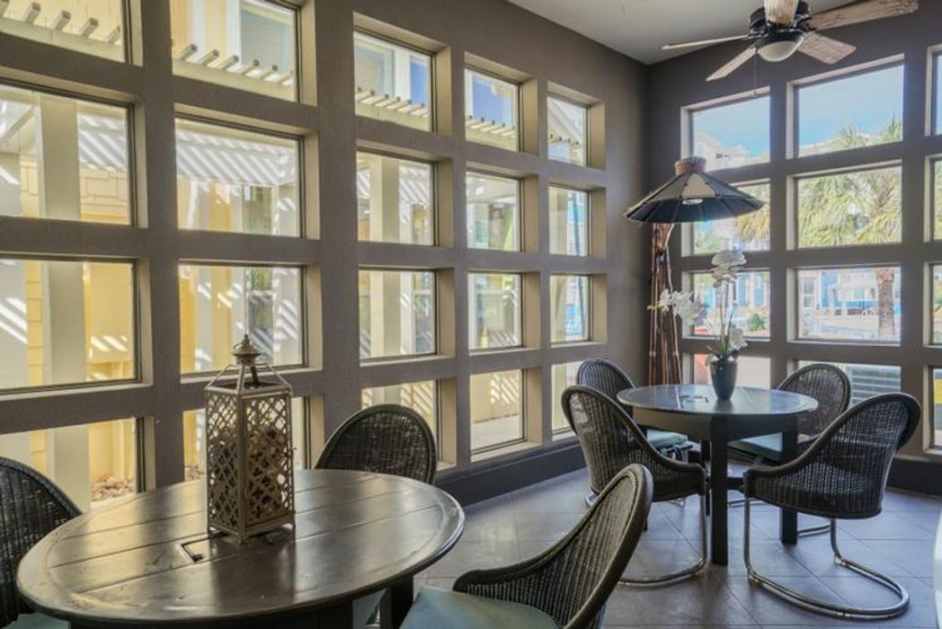 Z Islander College Station Find Student