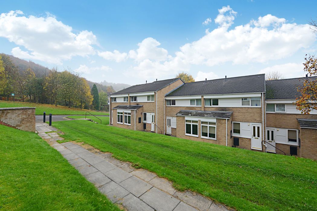 Ashenhurst Houses Huddersfield Student • Reviews