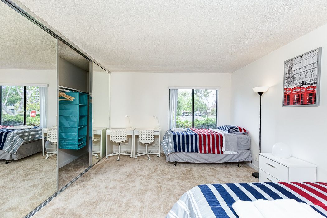 Park West Apartment Homes Student