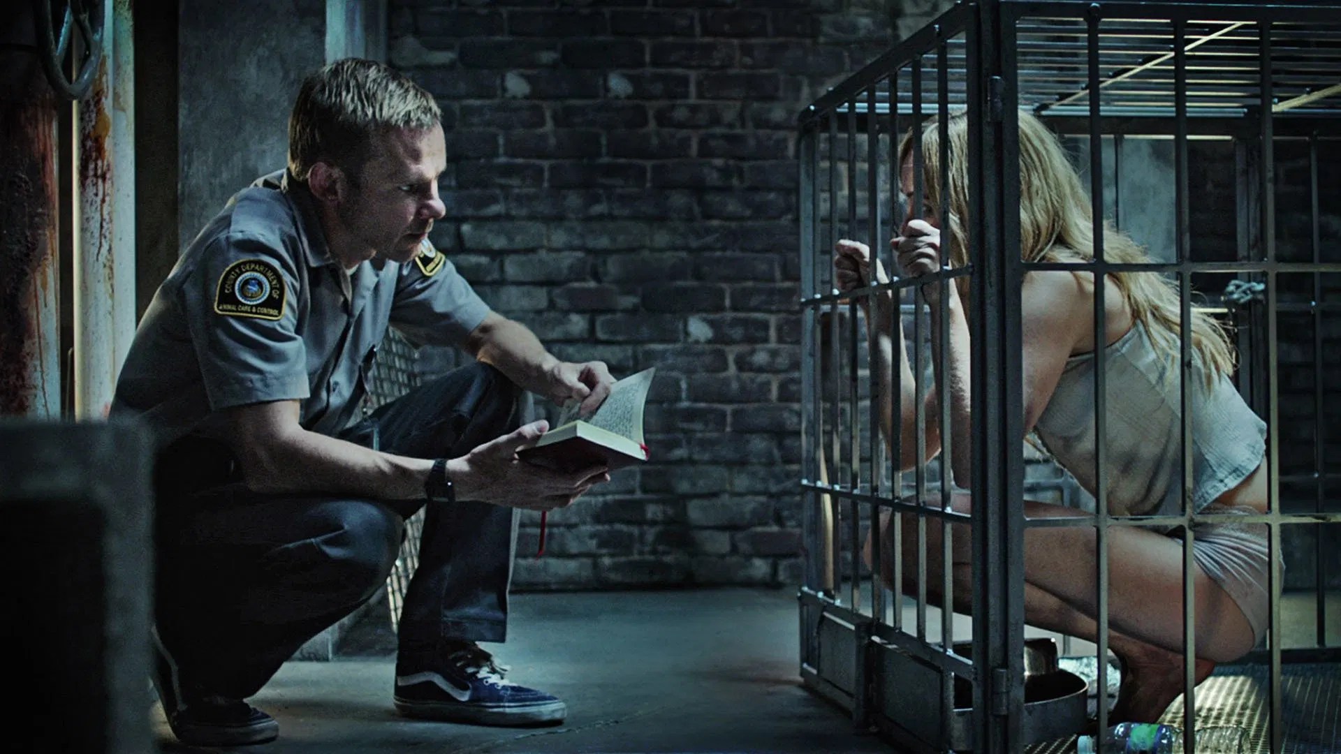 Pet (2016) AZ Movies