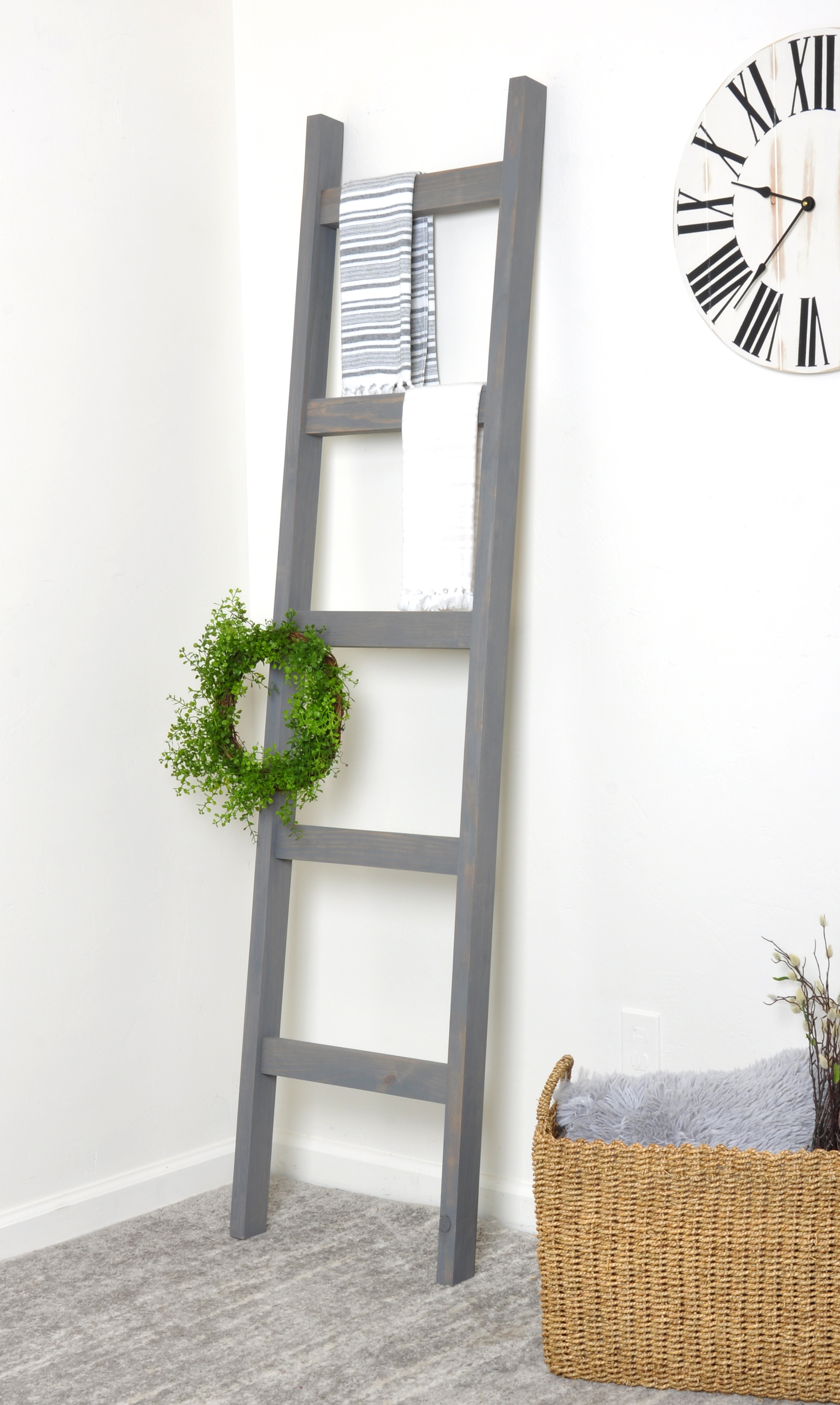 Weathered Wood 6ft Blanket Ladder & Faux Wreath Set(204LCHKBKFHSage