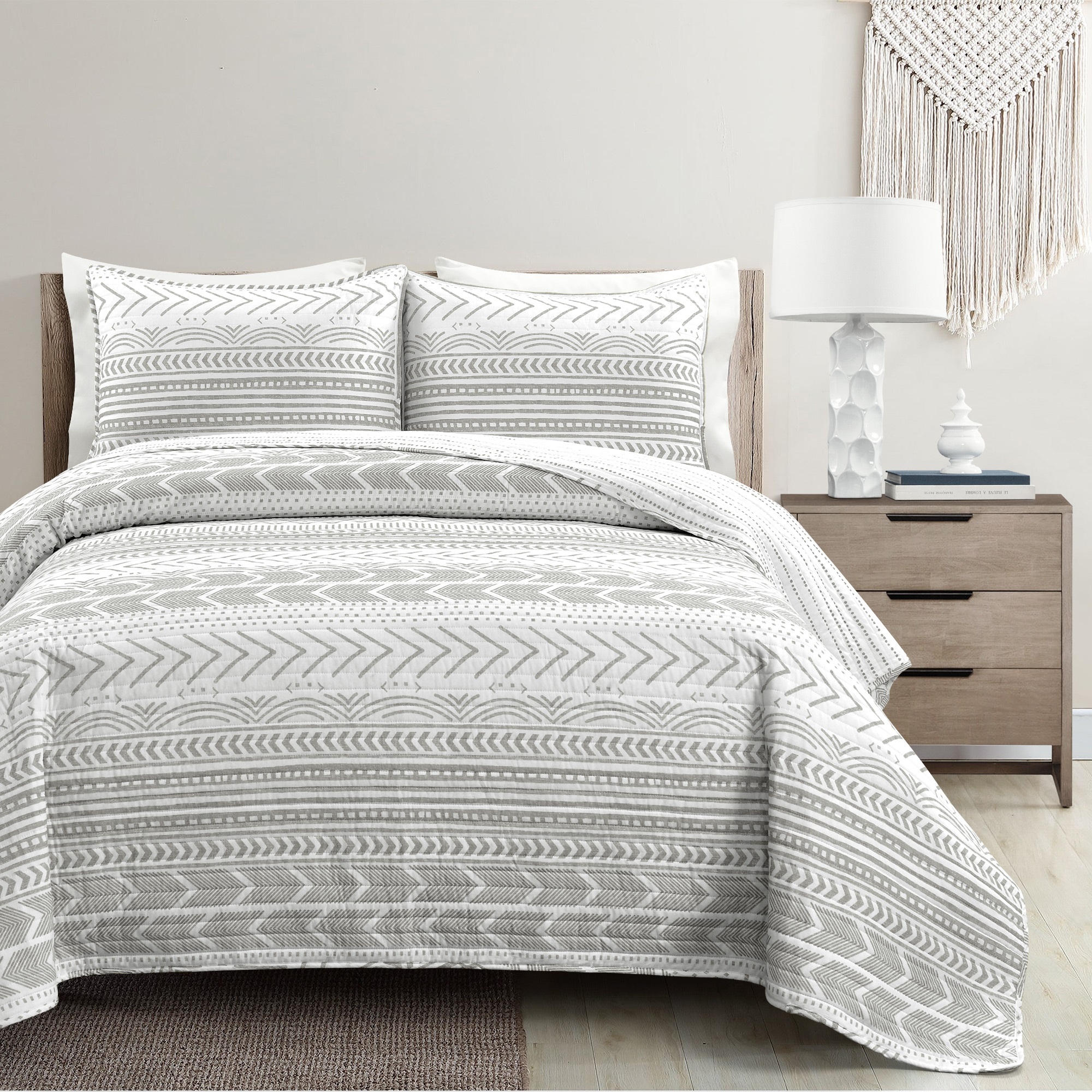 Gray And White Quilt Bedding Lush Decor Hygge Geo Quilt Gray/White 3 Pieces Set Full/Queen eBay