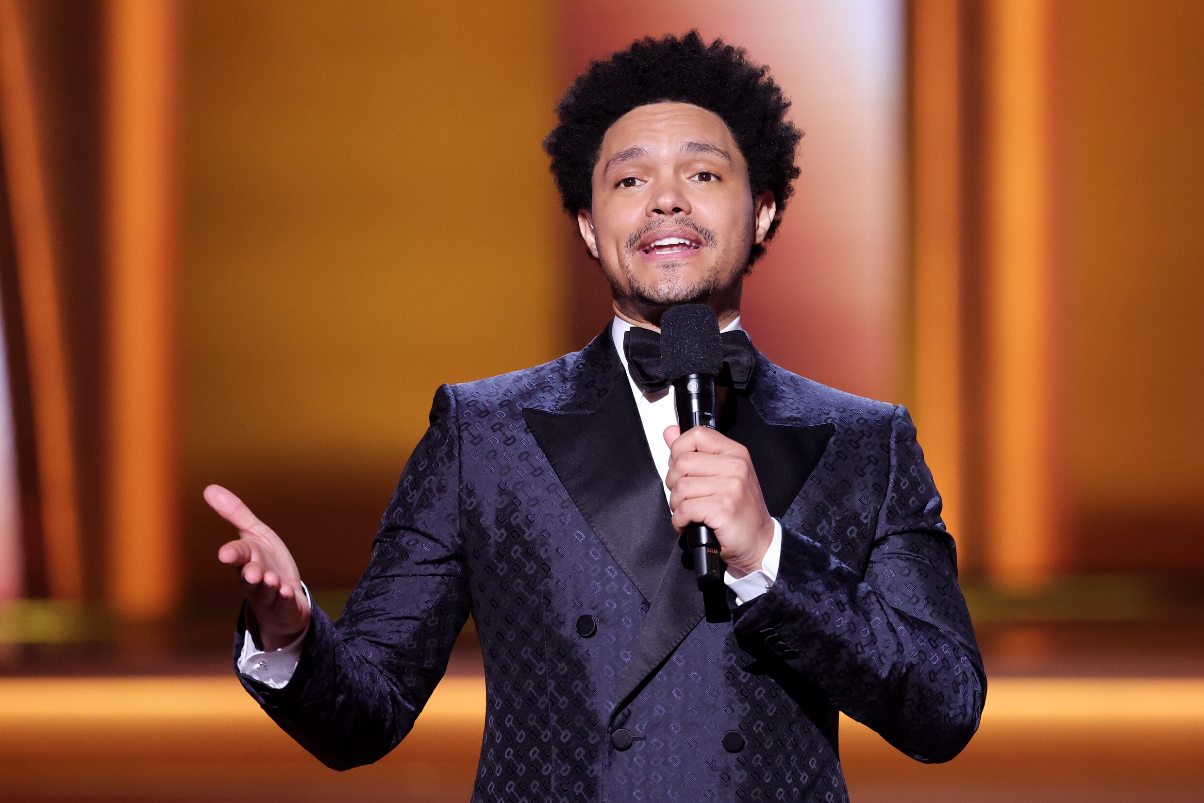 Trevor Noah is in de Ziggo Dome op z