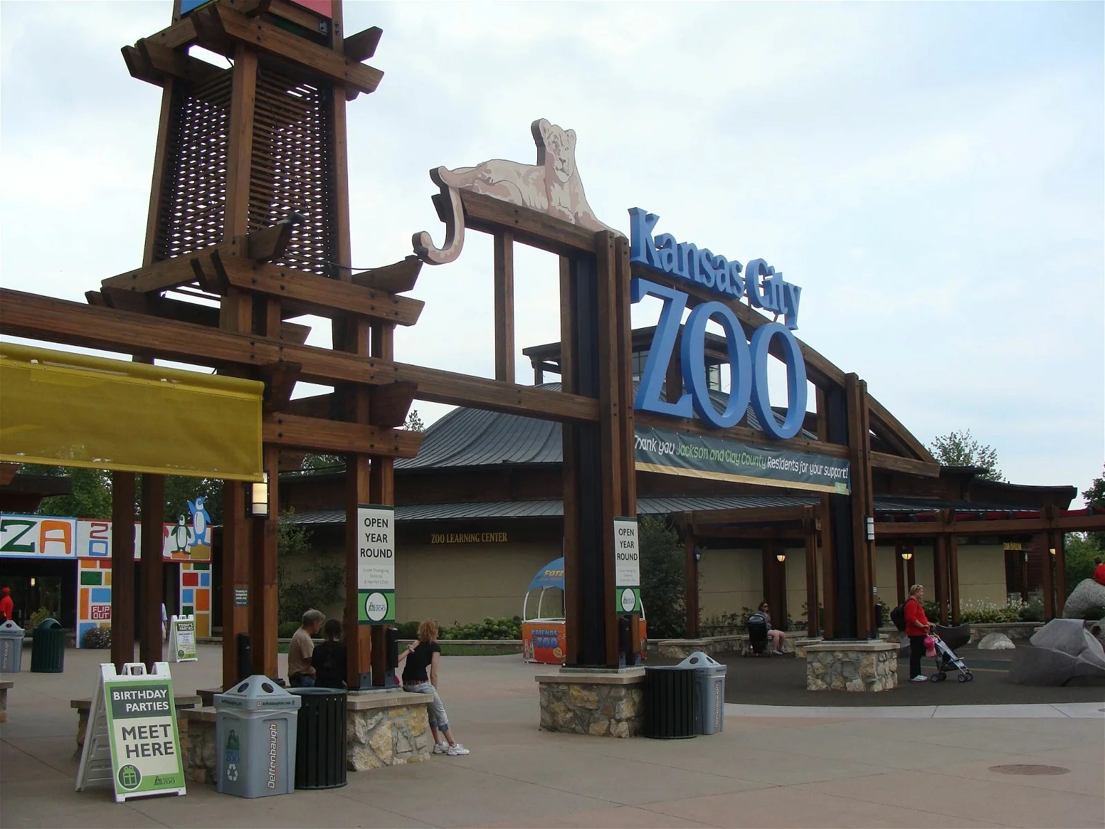 Kansas City Zoo (Kansas City) Visitor Information & Reviews