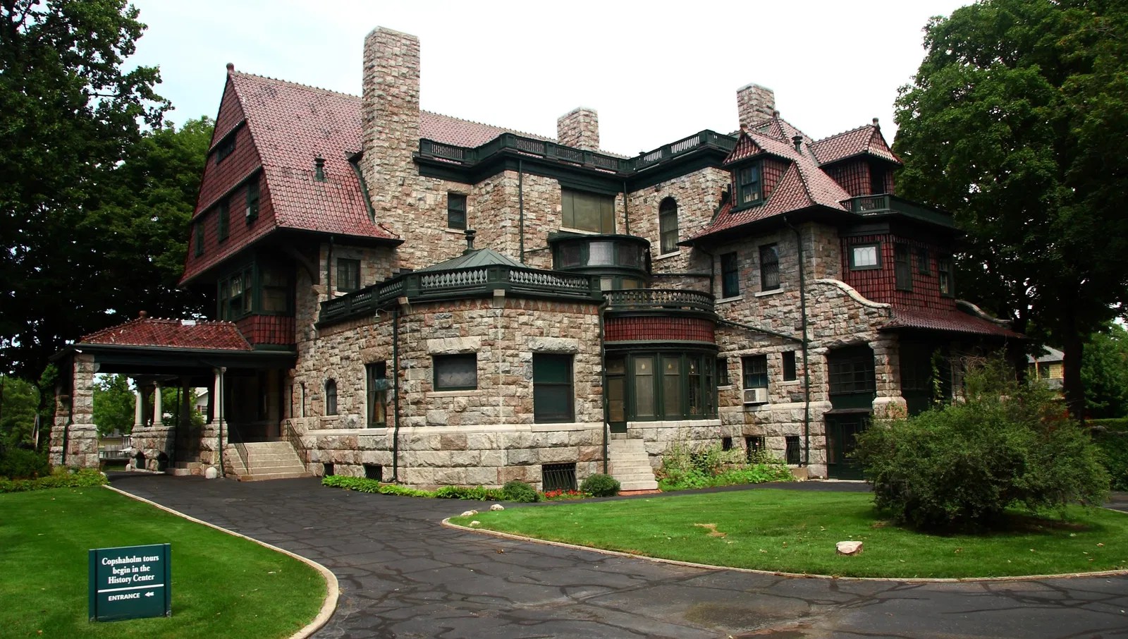 The Oliver Mansion (South Bend) Visitor Information & Reviews