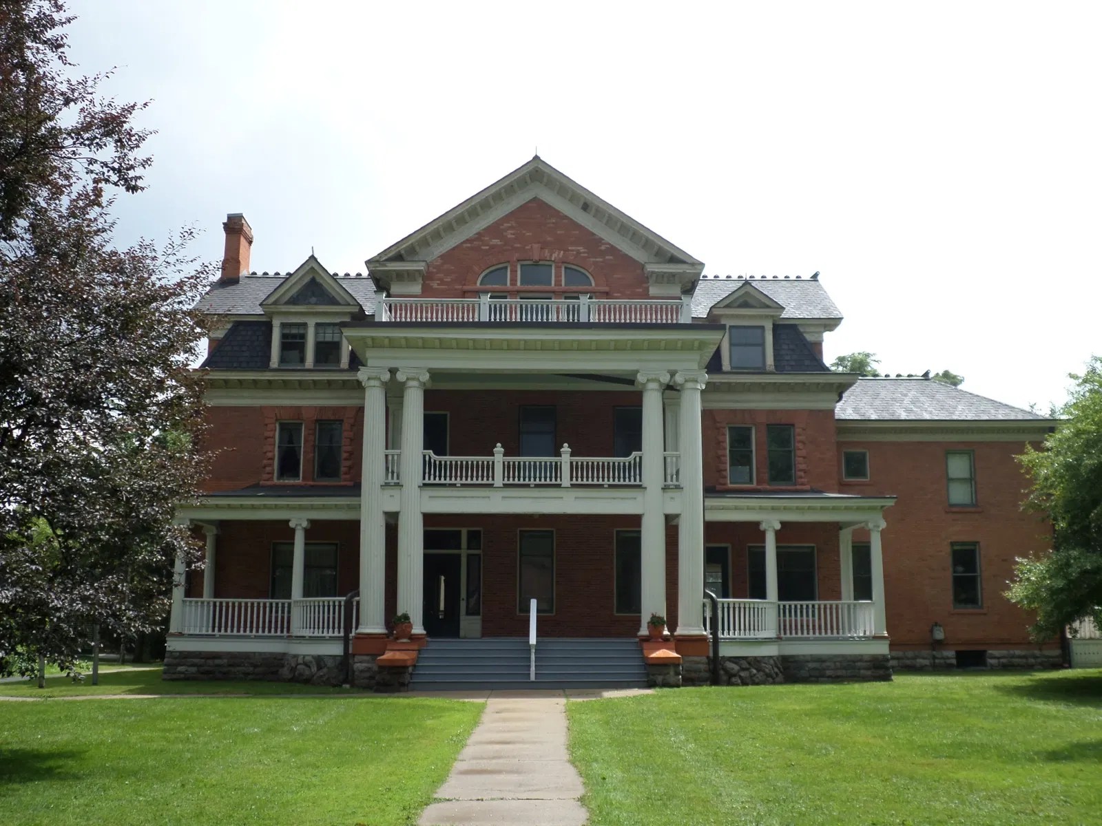 TurnerDodge House (Lansing) Visitor Information & Reviews