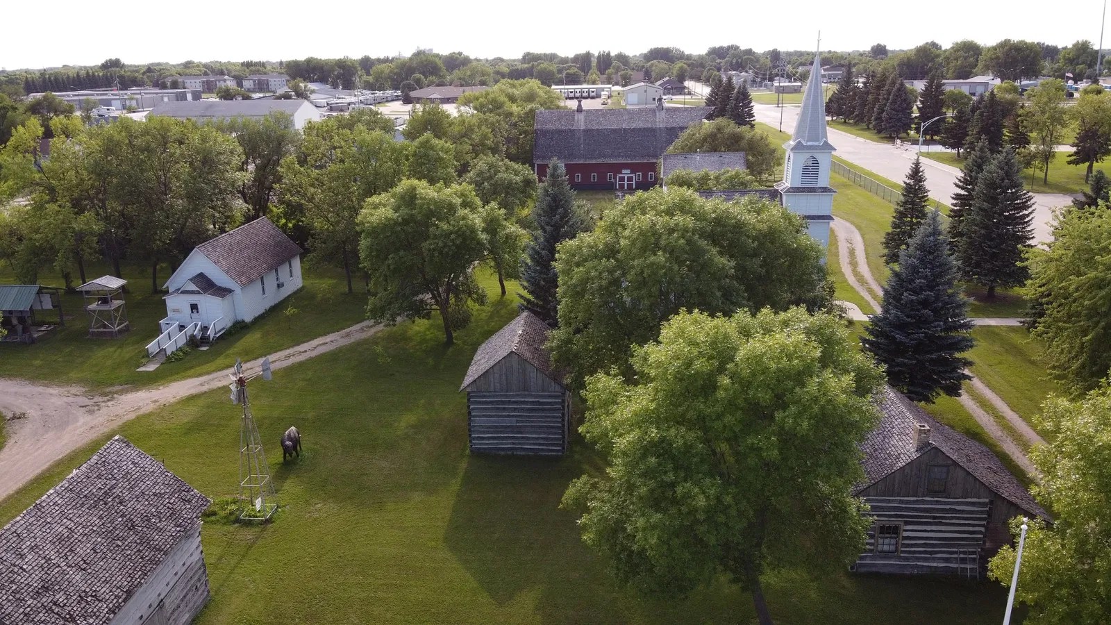 Heritage Village (East Grand Forks) Bezoekersinformatie & Recensies