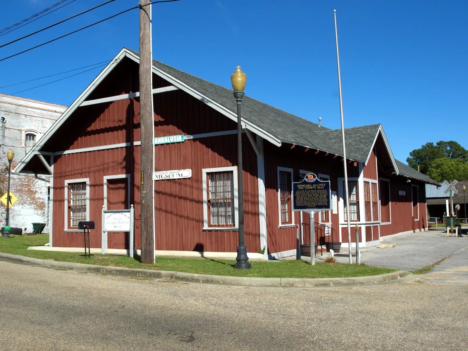 Three Notch Museum (Andalusia) Bezoekersinformatie & Recensies