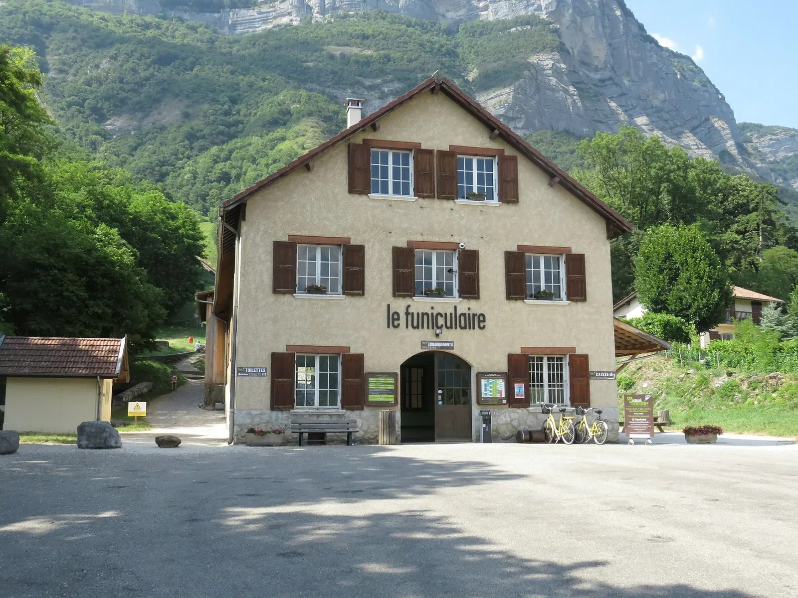 Funicular of Saint Hilaire du Touvet (SaintHilaire) Visitor