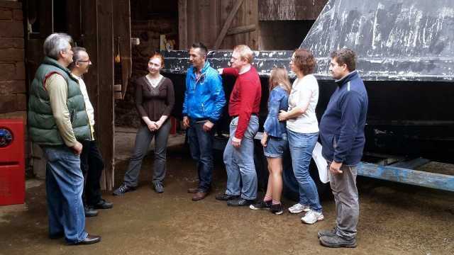 Der Trödeltrupp Das Geld liegt im Keller, Mauro bei Anja und Andreas
