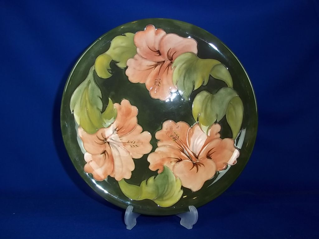Moorcroft Pottery Hibiscus Design Green Bowl c195083 from