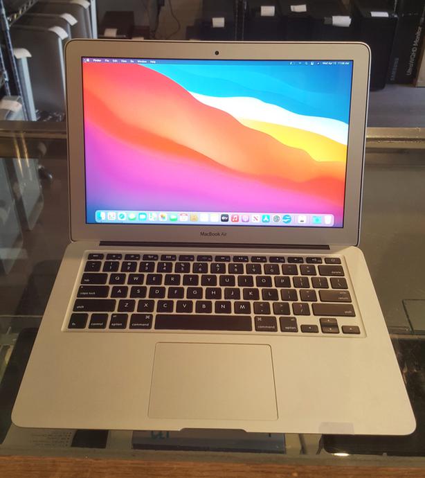 💻Apple Laptop MacBook Air 13"/i5/8GB/128GB.SSD/HD Graphics 5000