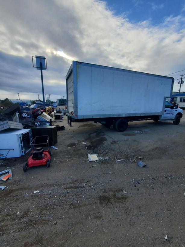 CHEAP JUNK REMOVAL AND FREE SCRAP METAL PICK UP Classifieds for Jobs