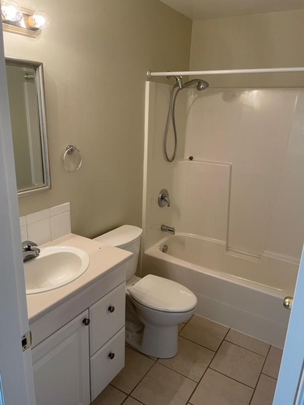 2 bedroom house in Cobble Hill Classifieds for Jobs, Rentals, Cars