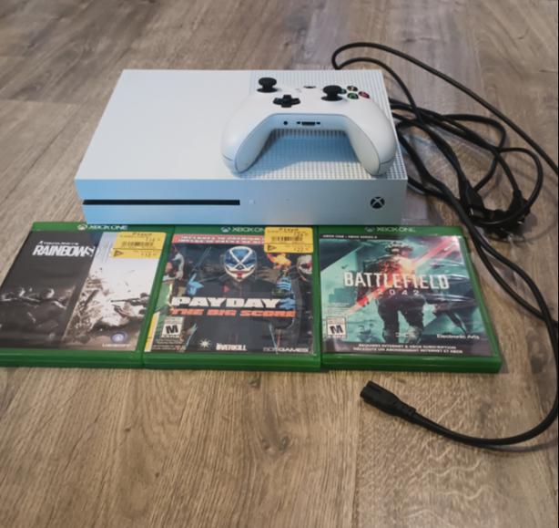 Xbox One Classifieds for Jobs, Rentals, Cars, Furniture and Free Stuff