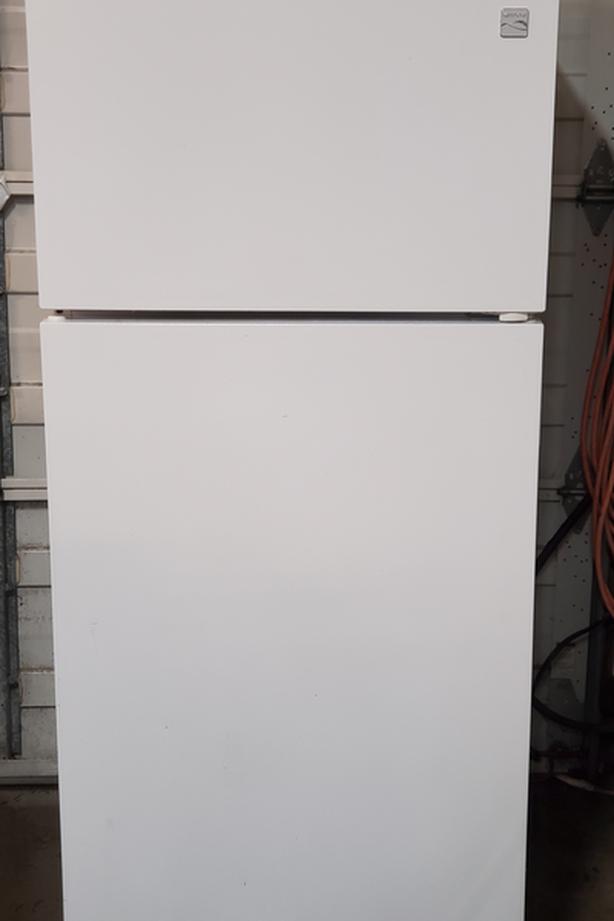 Kenmore Apartment size fridge good Condition, cold Classifieds for