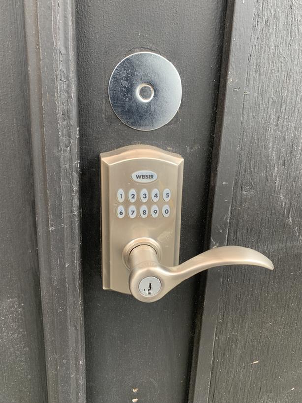 Garage / in Commercial area of Cobble Hill Classifieds for