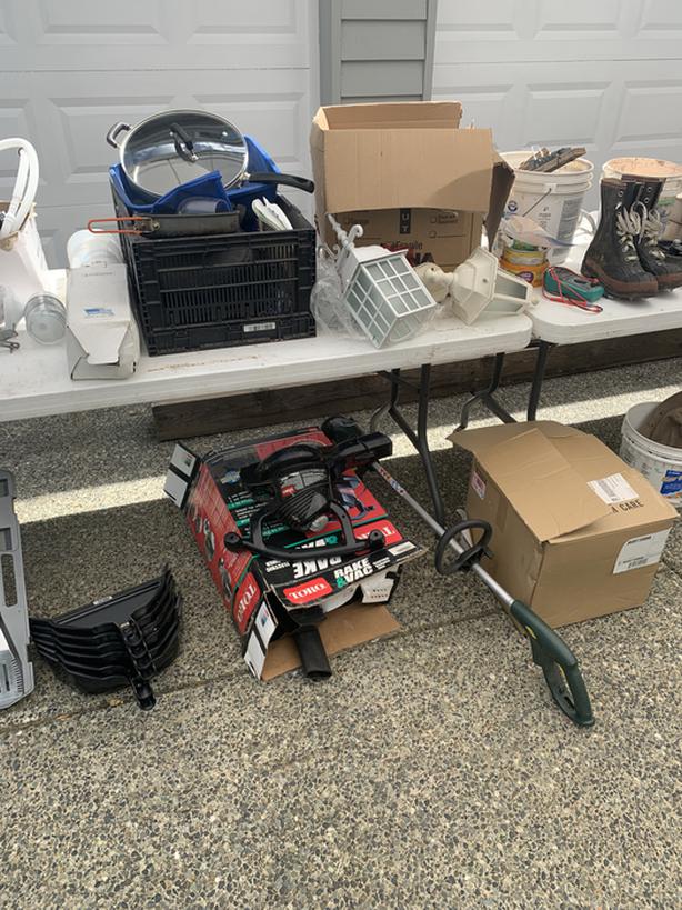 Moving Sale Saturday 7479 Tomlinson Road Saanichton 101pm