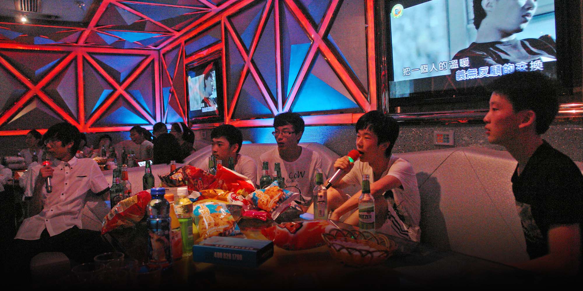 Are Young Chinese Really Over Karaoke?