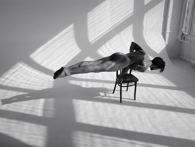 VICTOR-ONLINE-Dmitry-Bikmaev-by-Igor-Vavilov-Spring-2020-www.imageamplified.com-Image-Amplified3-1.jpg?resize=662%2C501