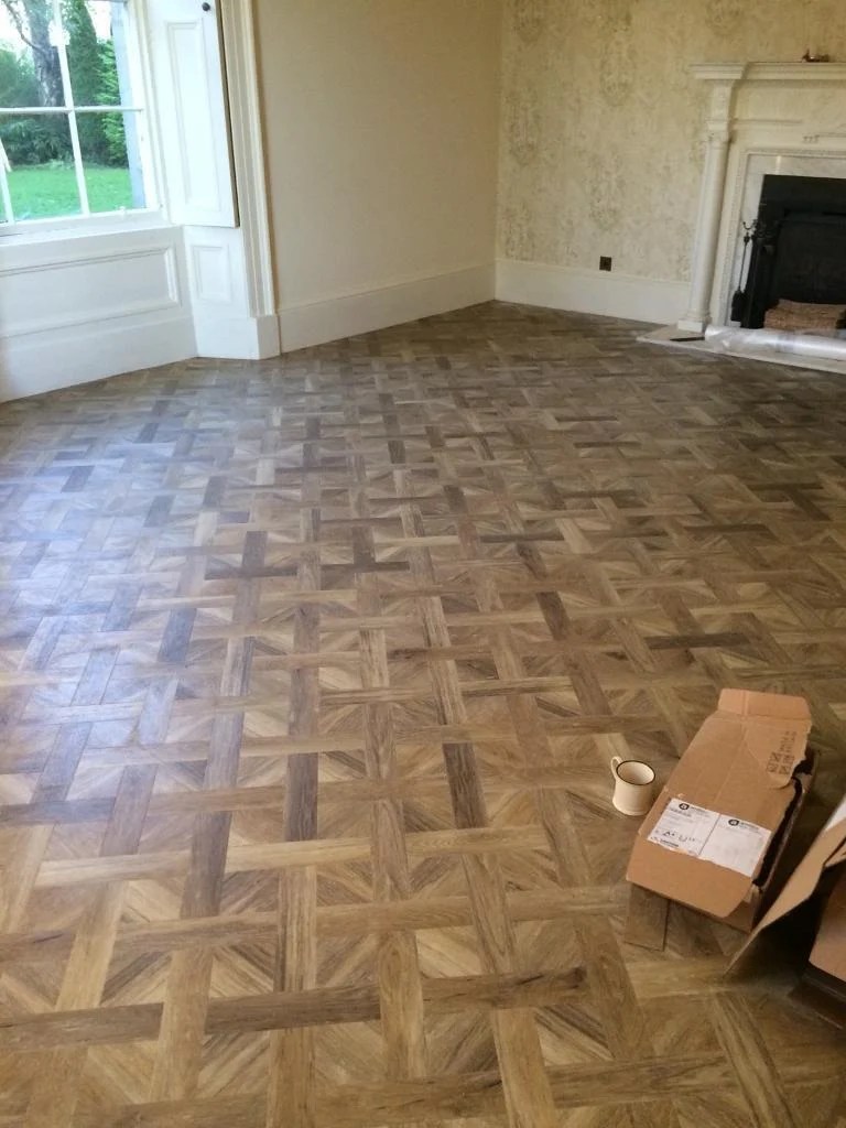 Floor Layer amtico Karndean Hardwood Lvt carpet vinyls safety vinyl. in Grassmarket, Edinburgh