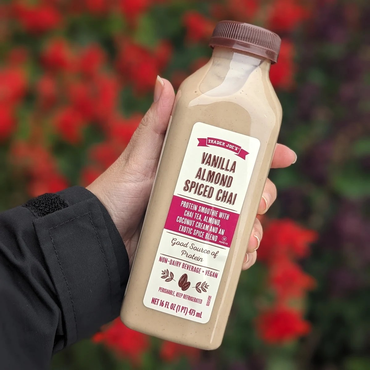 Trader Joe's Vanilla Almond Spiced Chai 评价 abillion