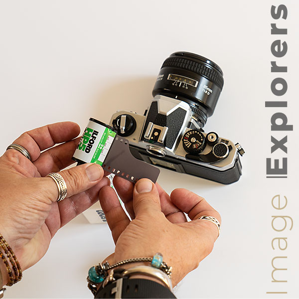 How to load film into a camera 35mm film photography ImageExplorers