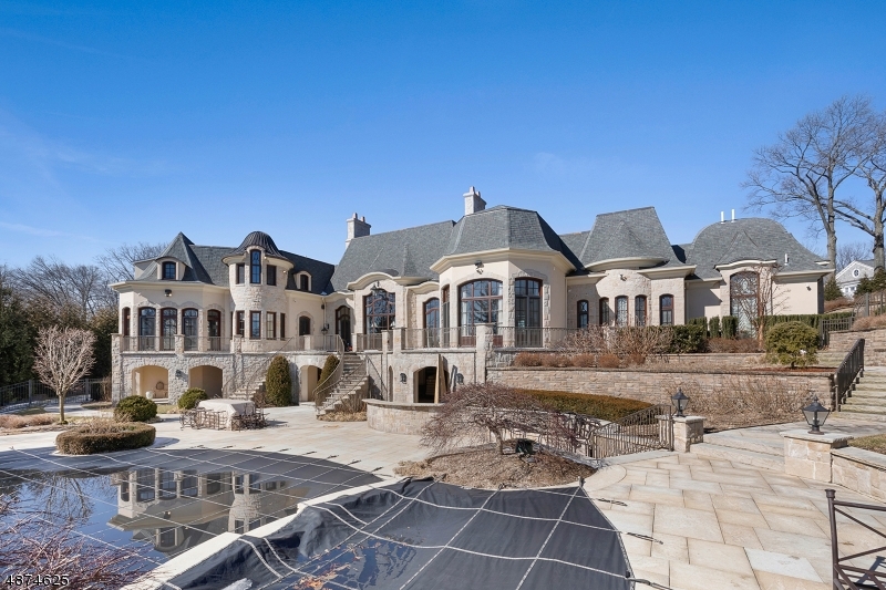 Franklin Lakes, New Jersey Estate a luxury home for sale in Franklin