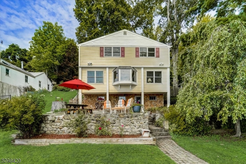 Homes for Sale in Hopatcong Boro CENTURY 21 Crest Real Estate