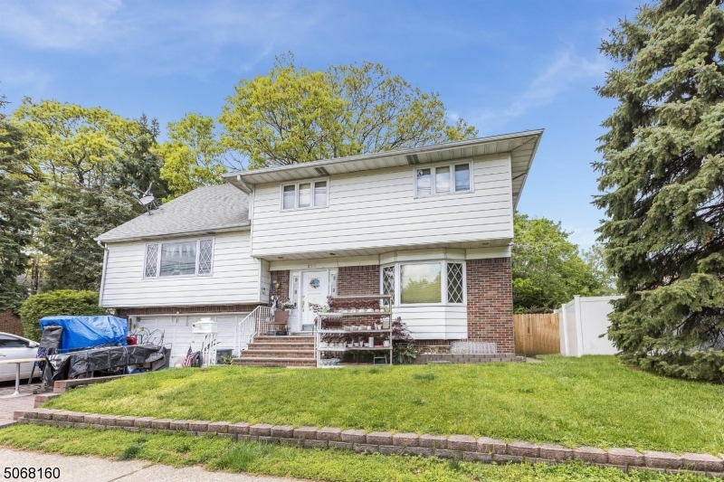 Elmwood Park Boro CENTURY 21 Crest Real Estate