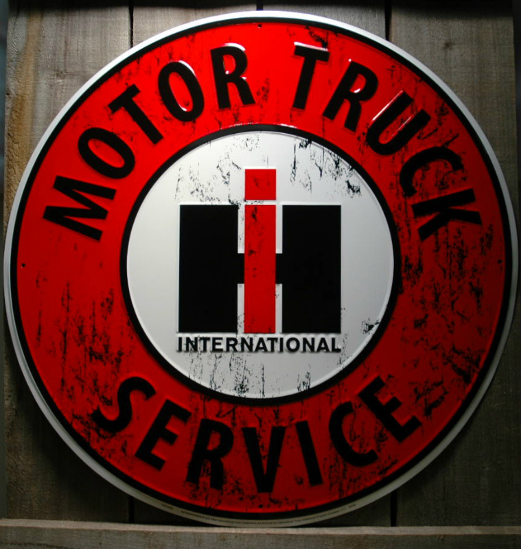 METAL LARGE 24" ROUND RUSTIC INTERNATIONAL HARVESTER TRUCK SERVICE TIN