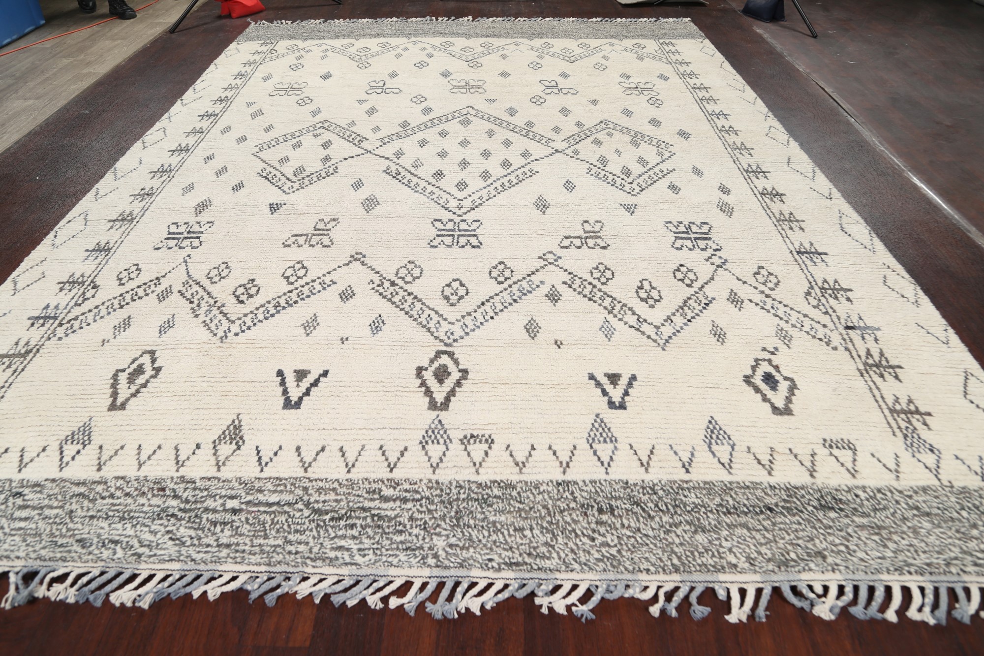 Geometric Authentic Moroccan Berber Vegetable Dye Ivory Handmade Area