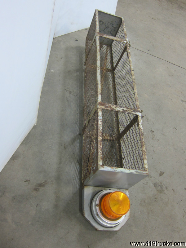 ALTEC TELSTA T40C BUCKET BOOM TRUCK UPPER TOOL BIN BASKET STROBE CABLE