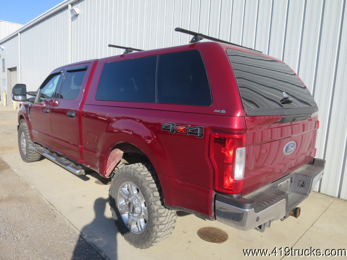 FORD F250 F350 SUPERDUTY CREWCAB SHORT BED ARE FIBERGLASS TRUCK CAP