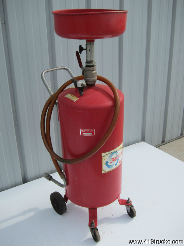LINCOLN MODEL 3613 20 GALLON OIL DRAIN TANK Pressurized Evacuation