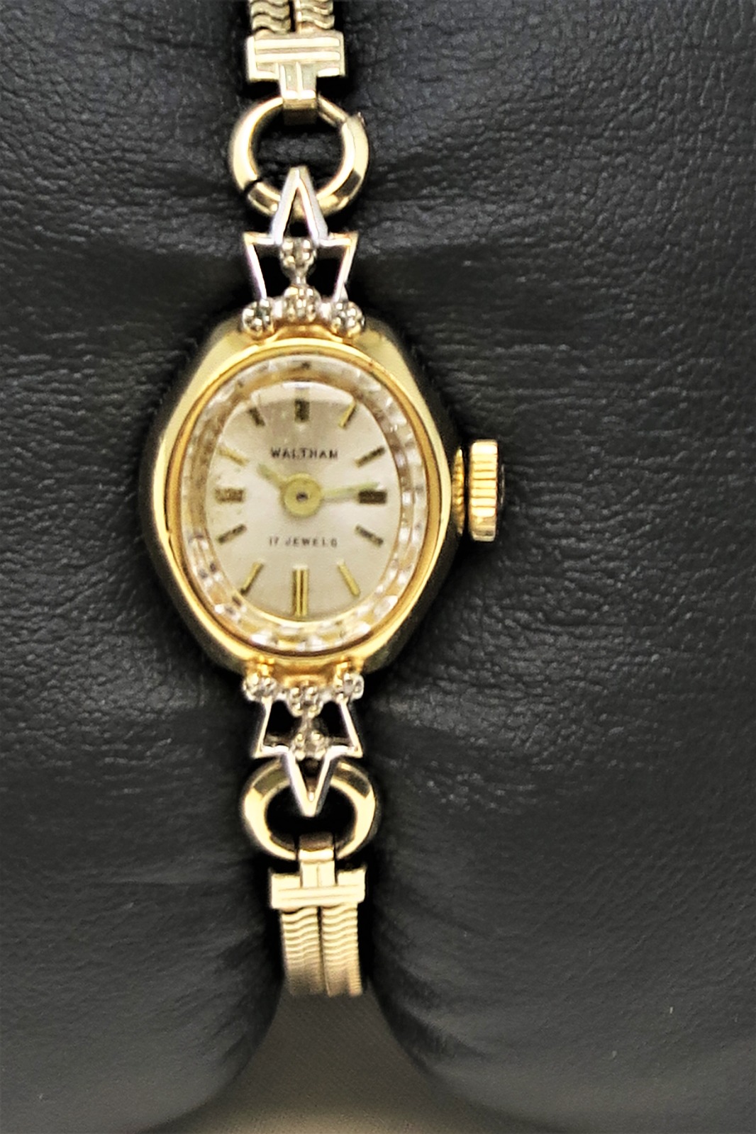 Vtg Waltham Ladies Bracelet Watch 17 Jewels Bracelet 10k