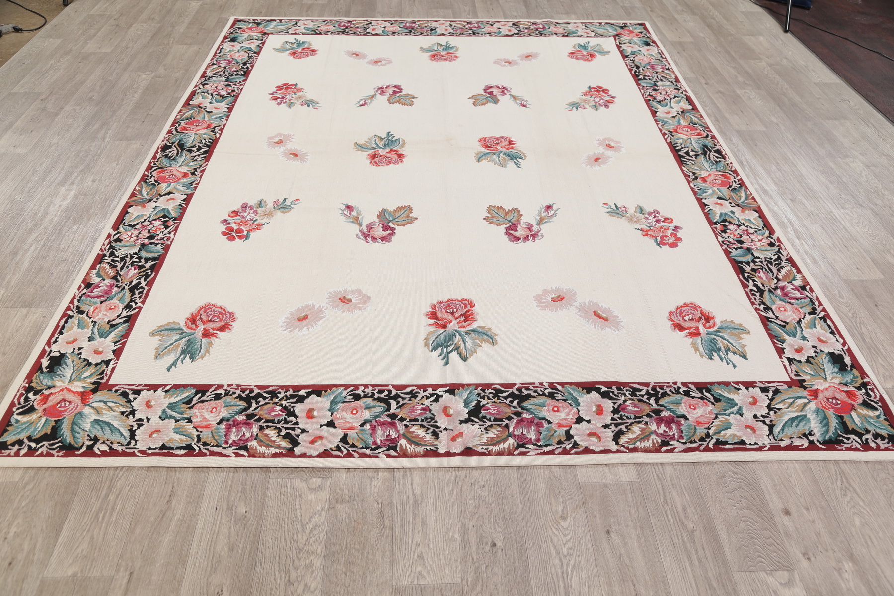 CLEARANCE! All Over Floral Wool Oriental Needlepoint Kilim Area Rug